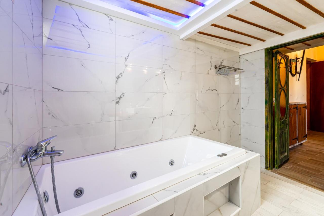 Cava D"Oro Suites Rhodes City 外观 照片